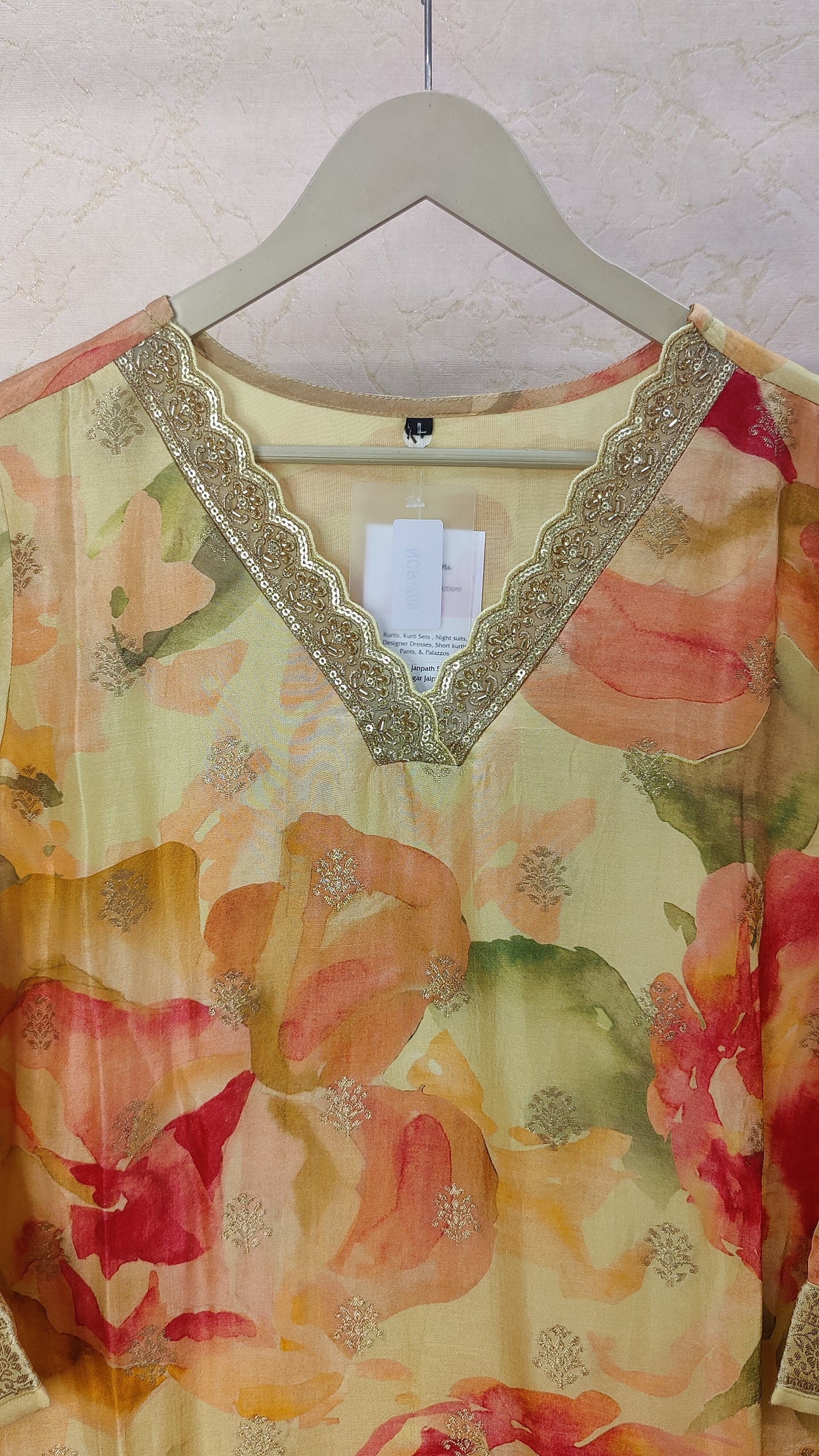 Pure Silk Kurti with pant and dupatta set. M92400