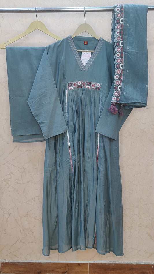 Mul Chanderi kurti with pant and dupatta set M91790GB