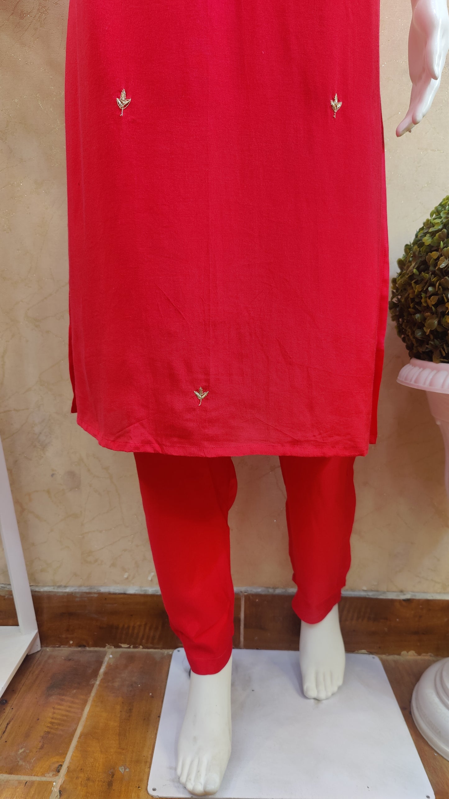 Muslin Kurti with pant and dupatta M91300HK