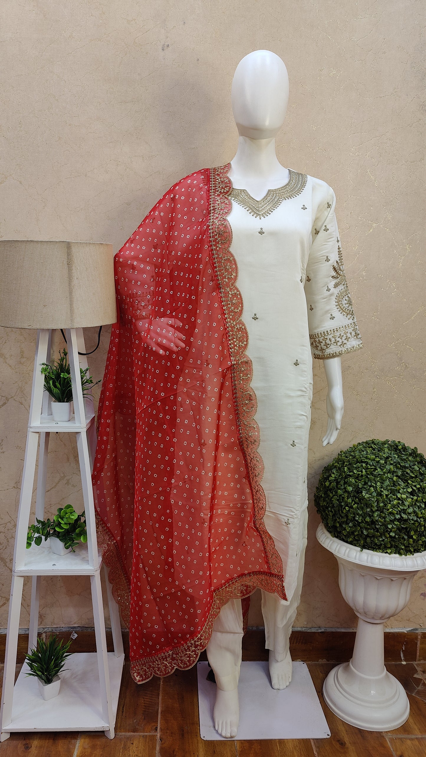 Silk Kurti with pant and Dupatta SSM91325SILKS