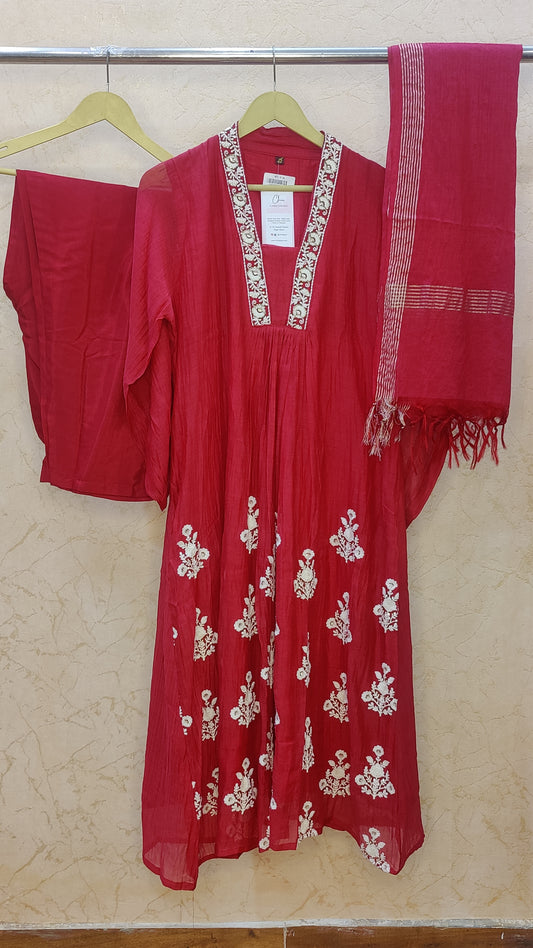 Mul Chanderi kurti with pant and dupatta set M92300RF