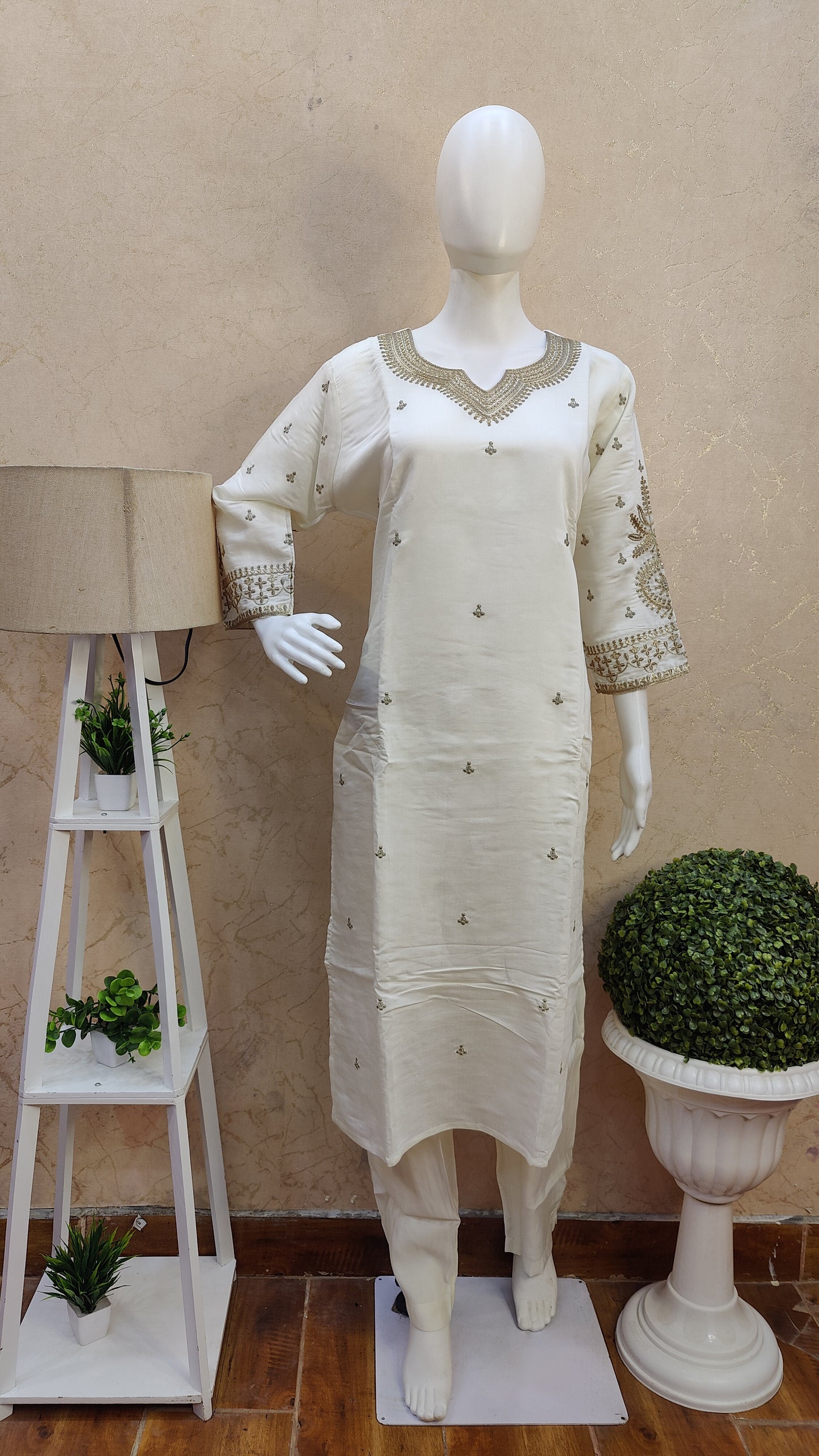 Silk Kurti with pant and Dupatta SSM91325SILKS